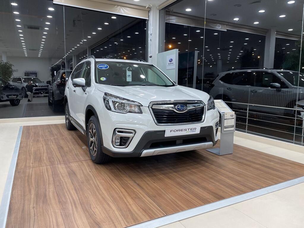 Subaru Forester 2.0i Hybrid CVT Sport Plus