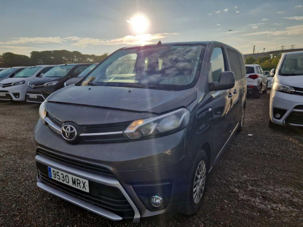 Toyota Proace Verso Shuttle L1 2.0D 106kW (145CV) 6MT VX 9p